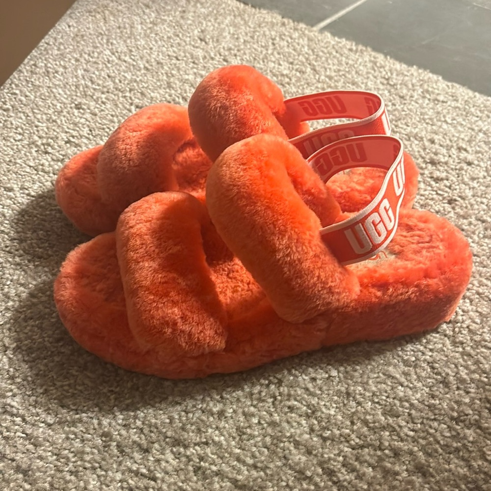 Ugg size 7 orange slippers worn once